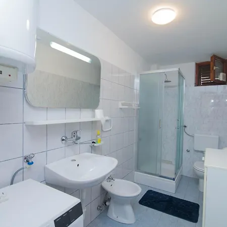 게스트하우스 Castello 말리로시니