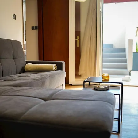 Castello Guest house