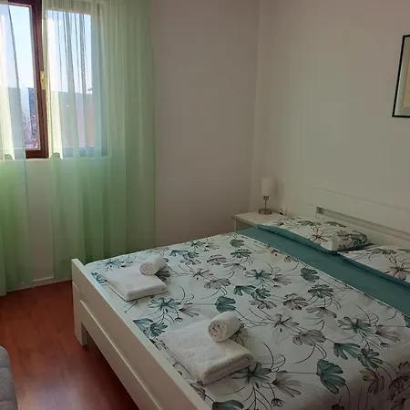 Гостевой дом Castello Мали-Лошинь