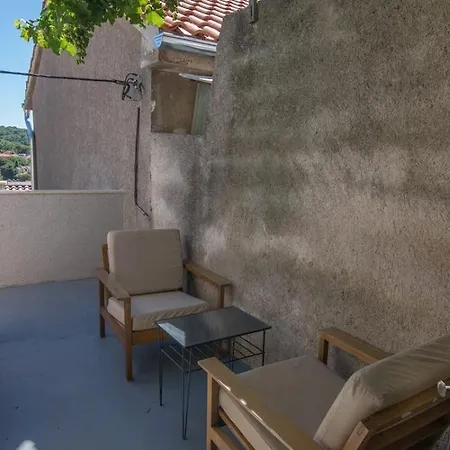 Castello 3* Мали-Лошинь