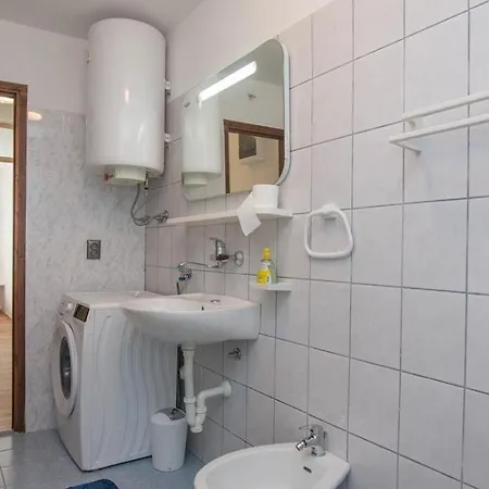 Castello Мали-Лошинь